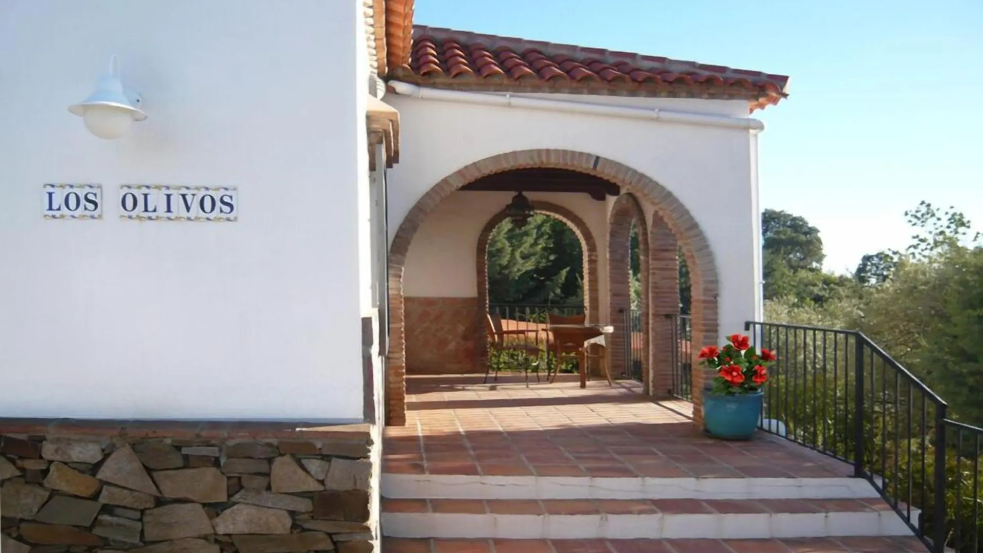 Los Olivos Sayalonga